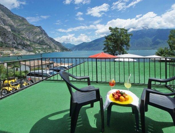 Hotel Alla Noce Limone sul Garda Quarto foto